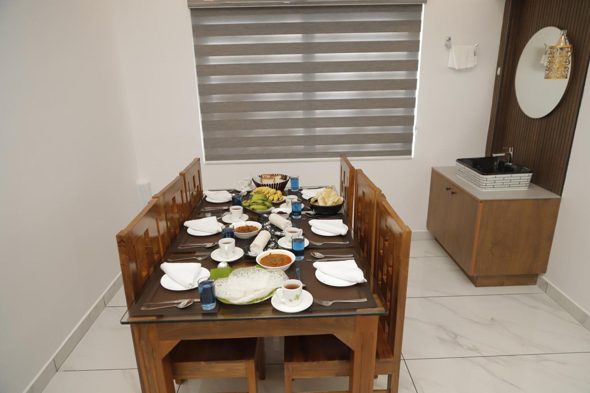 Le Sancta Homestay Maraiyūr Exteriör bild